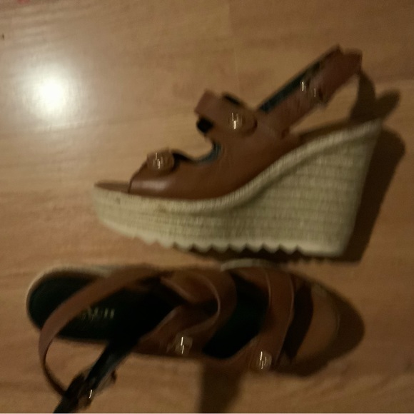 Coach brown wedge sandals. - Picture 3 of 7